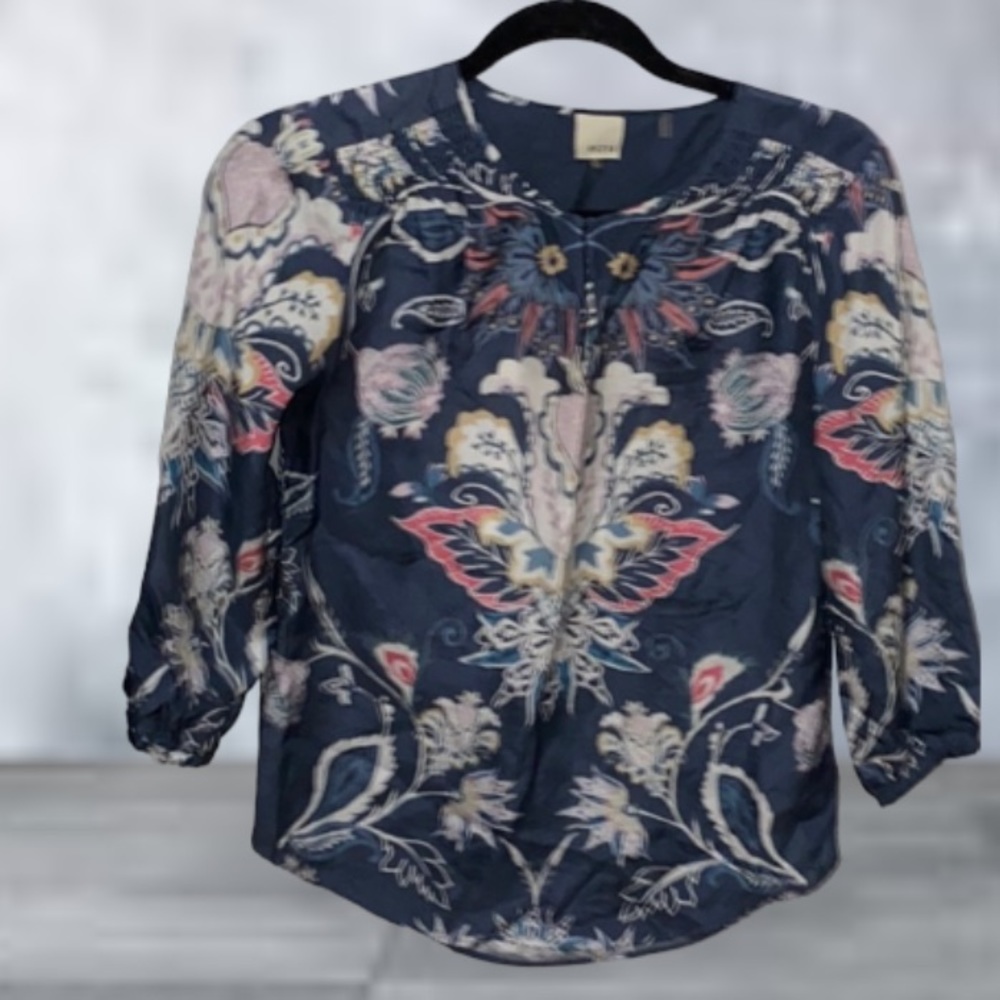 Ecru 100% Silk boho print blouse size XS